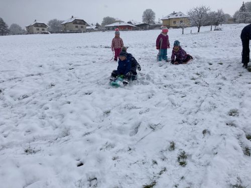 Fotoalbum Řádíme na sněhu- leden