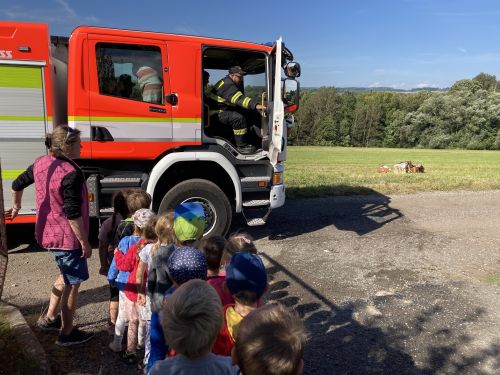 Fotoalbum Návštěva MŠ Studánka a hasiči SDH Lhota Červený Kostelec