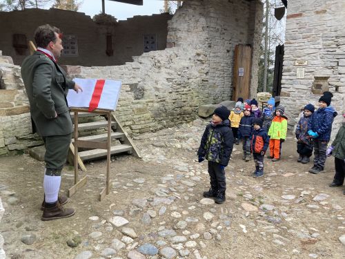 Fotoalbum Výlet na hrad Vízmburk za čerty