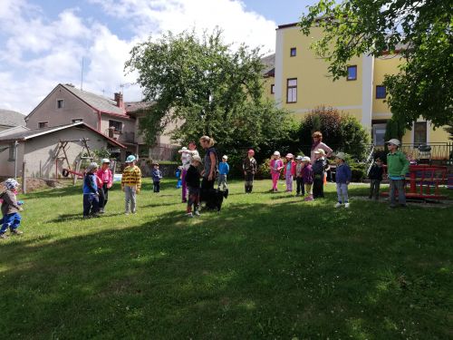 Fotoalbum Agility v MŠ Červená Hora s p. Řehákovou -září