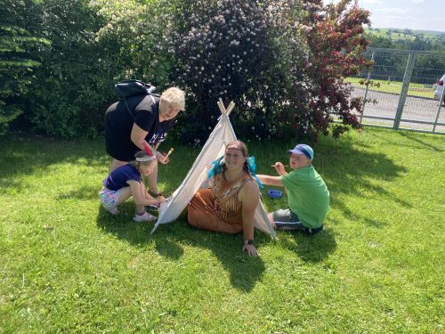 Fotoalbum Indiánský týden, loučení s předškoláky, spaní ve školce.