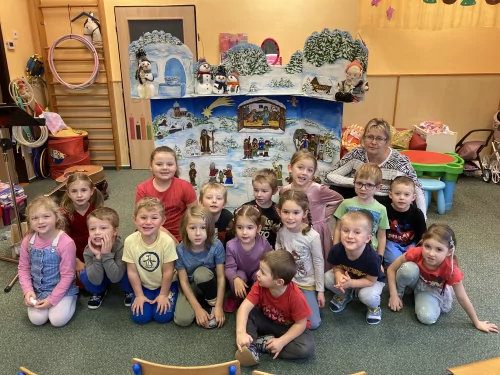 Fotogalerie MŠ Červená Hora - Divadlo prosinec-O Ježíškovi, foto 2/9