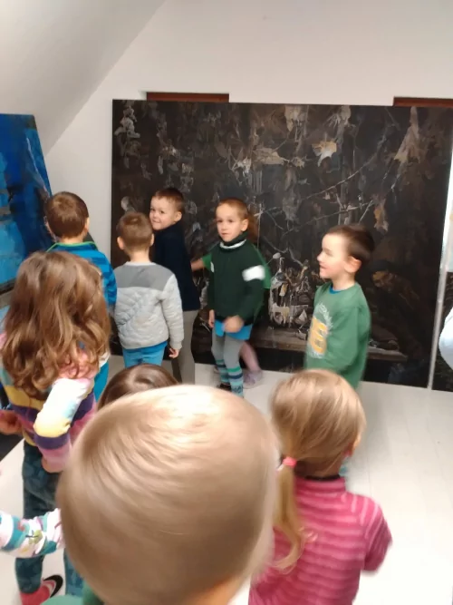 Fotogalerie MŠ Červená Hora - V ateliéru u paní Zlesákové- únor, foto 4/6