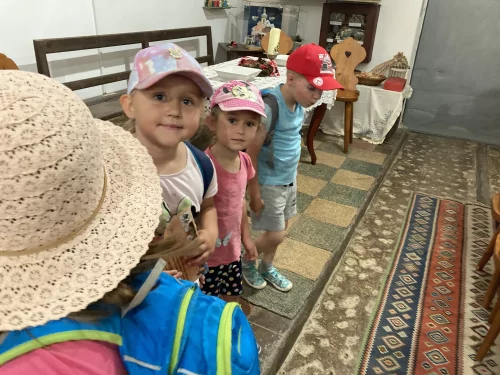 Fotogalerie MŠ Červená Hora - Výlet Kuks, foto 20/62