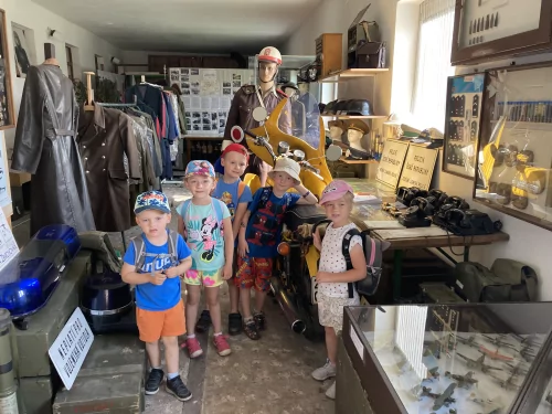 Fotogalerie MŠ Červená Hora - Výlet Kuks, foto 22/62