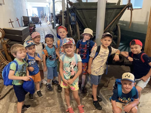 Fotogalerie MŠ Červená Hora - Výlet Kuks, foto 23/62