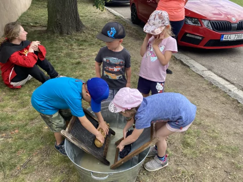 Fotogalerie MŠ Červená Hora - Výlet Kuks, foto 57/62