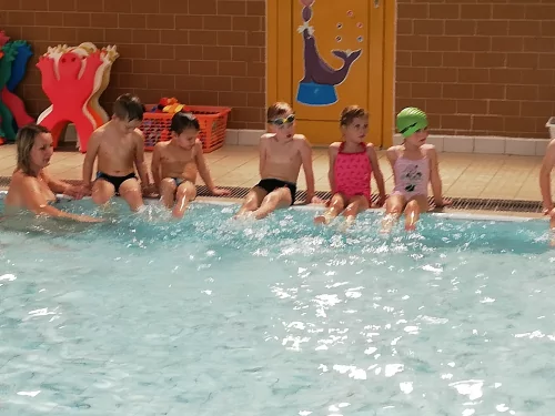 Fotogalerie MŠ Červená Hora - Plavecký kurz Náchod - 13.listopadu 2019 - 29. ledna 2020, foto 9/29