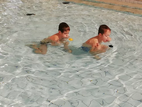 Fotogalerie MŠ Červená Hora - Plavecký kurz Náchod - 13.listopadu 2019 - 29. ledna 2020, foto 15/29