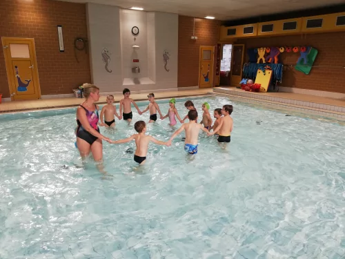 Fotogalerie MŠ Červená Hora - Plavecký kurz Náchod - 13.listopadu 2019 - 29. ledna 2020, foto 18/29