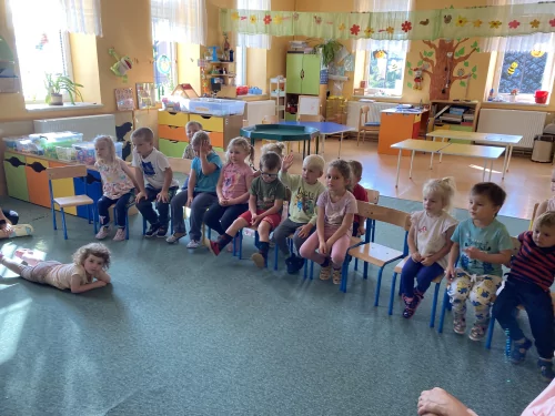 Fotogalerie MŠ Červená Hora - Divadlo O líném jazýčku, foto 2/12