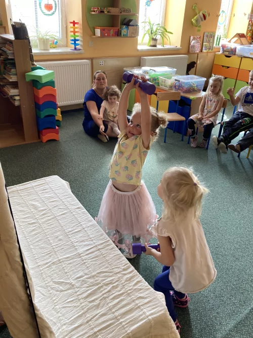 Fotogalerie MŠ Červená Hora - Divadlo O líném jazýčku, foto 7/12