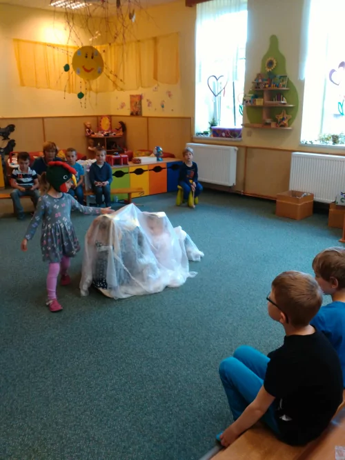 Fotogalerie MŠ Červená Hora - Besídka pro maminky - květen, foto 11/29