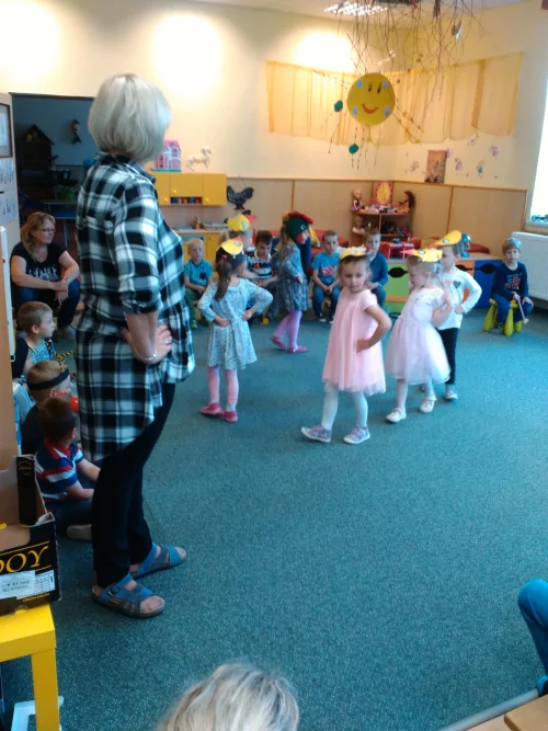 Fotogalerie MŠ Červená Hora - Besídka pro maminky - květen, foto 13/29