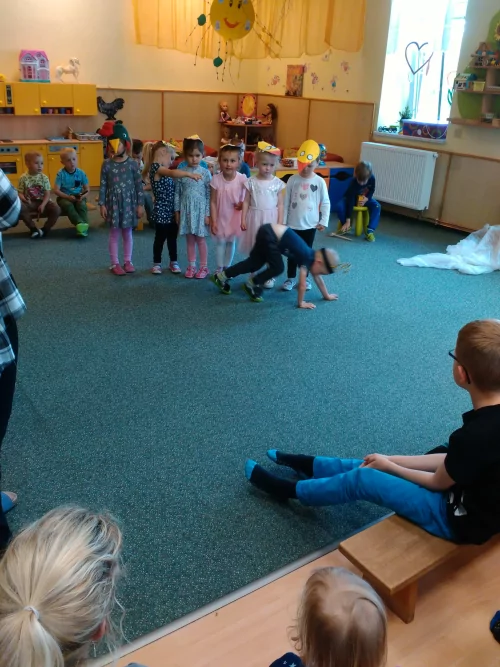 Fotogalerie MŠ Červená Hora - Besídka pro maminky - květen, foto 14/29