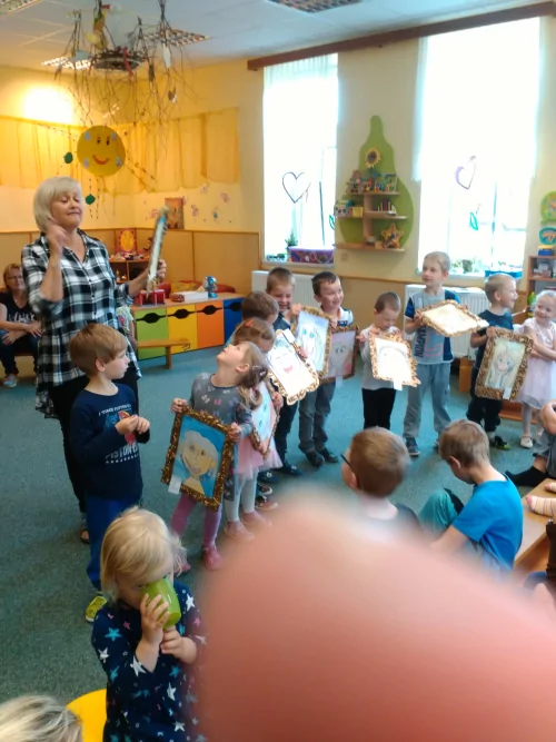 Fotogalerie MŠ Červená Hora - Besídka pro maminky - květen, foto 26/29