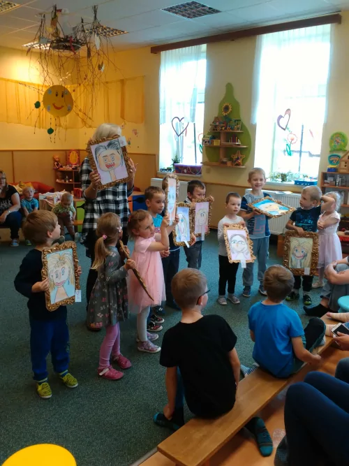 Fotogalerie MŠ Červená Hora - Besídka pro maminky - květen, foto 27/29