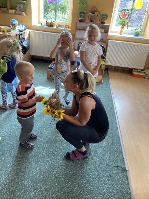 Fotogalerie MŠ Červená Hora - Rozloučení s Kristýnkou, Renčou, Adélkou, foto 5/8