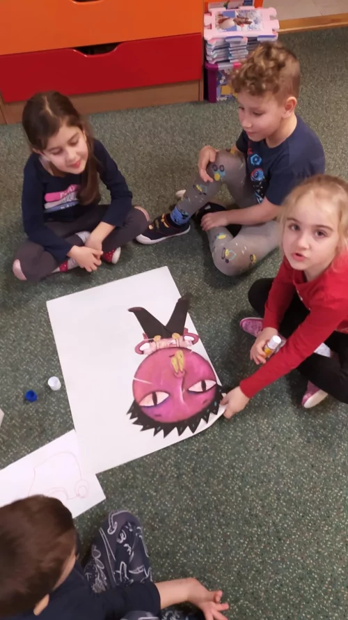 Fotogalerie MŠ Červená Hora - Dopoledne s paní knihovnicí Kristýnkou na téma: Zdraví, foto 2/7