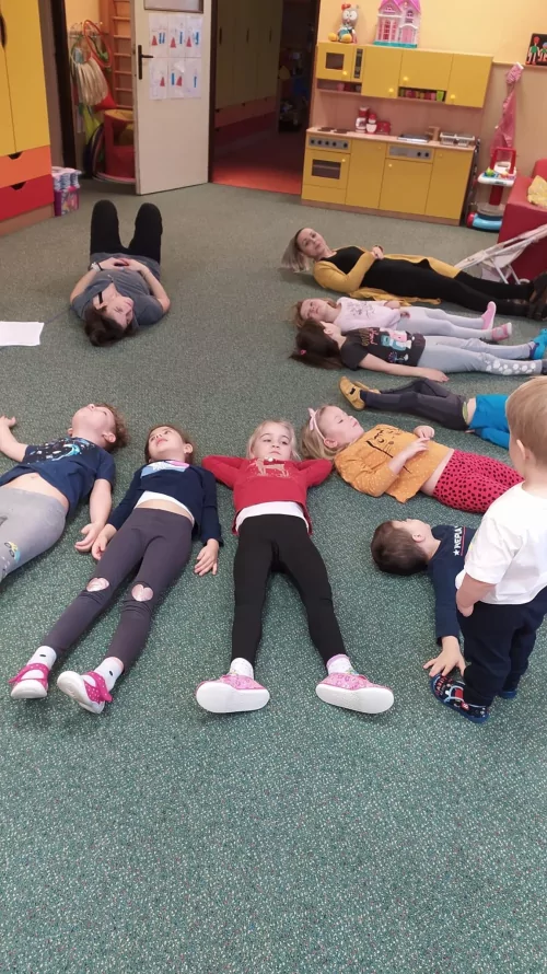 Fotogalerie MŠ Červená Hora - Dopoledne s paní knihovnicí Kristýnkou na téma: Zdraví, foto 7/7