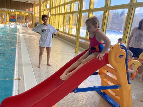 Fotogalerie MŠ Červená Hora - Plavání -5.hodina a poslední, foto 8/20