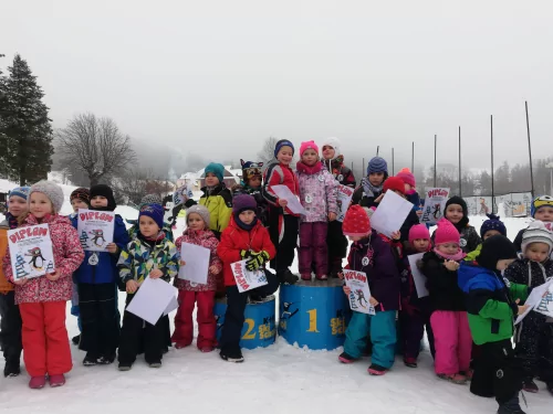Fotogalerie MŠ Červená Hora - Lyžařský kurz - Jánské Lázně, 2. -6. březena, foto 16/100