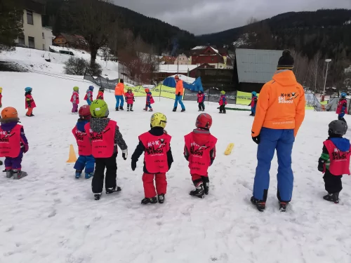 Fotogalerie MŠ Červená Hora - Lyžařský kurz - Jánské Lázně, 2. -6. březena, foto 27/100