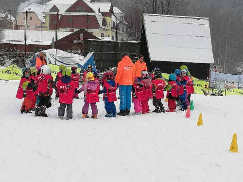 Fotogalerie MŠ Červená Hora - Lyžařský kurz - Jánské Lázně, 2. -6. březena, foto 54/100