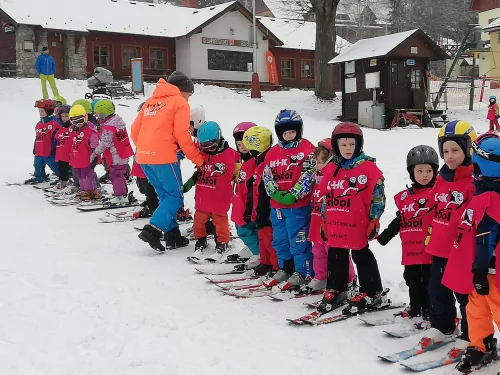 Fotogalerie MŠ Červená Hora - Lyžařský kurz - Jánské Lázně, 2. -6. březena, foto 80/100