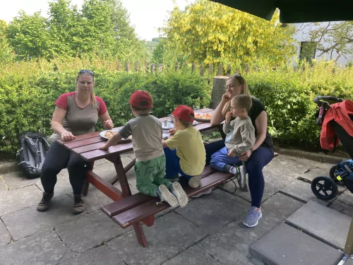 Fotogalerie MŠ Červená Hora - S maminkami na Bakov- Den matek 2025, foto 14/33