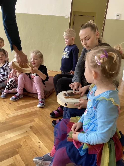 Fotogalerie MŠ Červená Hora - Jak se budí petrklíče, foto 2/8