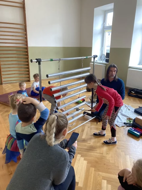 Fotogalerie MŠ Červená Hora - Jak se budí petrklíče, foto 6/8