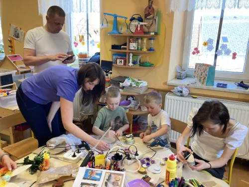 Fotogalerie MŠ Červená Hora - Velikonoční dílna s rodiči 2025, foto 19/20