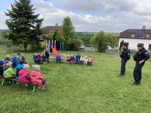 Fotogalerie MŠ Červená Hora - Dopoledne s policií ČR 2025, foto 3/24