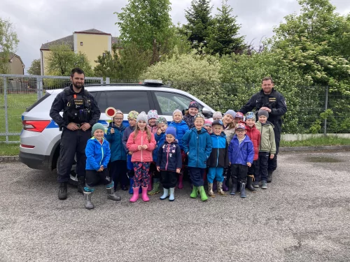 Fotogalerie MŠ Červená Hora - Dopoledne s policií ČR 2025, foto 23/24