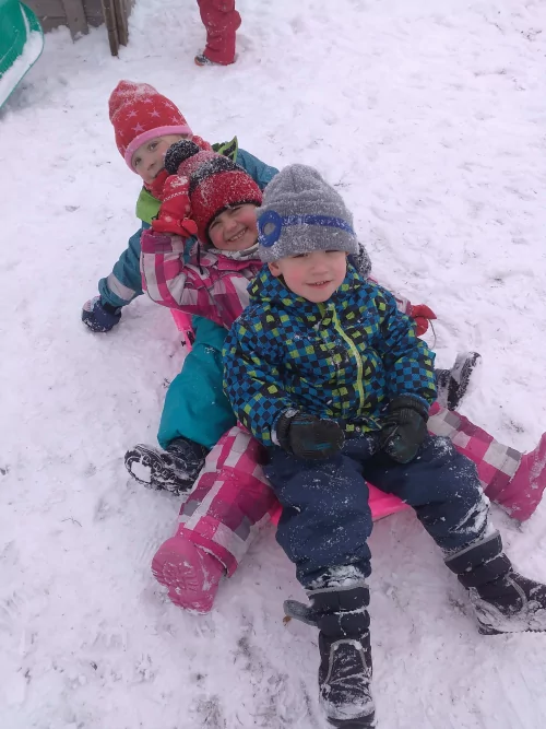 Fotogalerie MŠ Červená Hora - Na sněhu - únor, foto 3/3
