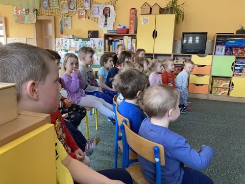 Fotogalerie MŠ Červená Hora - Jak se Honza naučil řemesla, foto 3/9