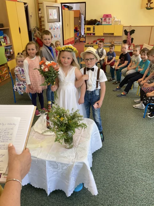 Fotogalerie MŠ Červená Hora - A byla svatba, foto 7/18