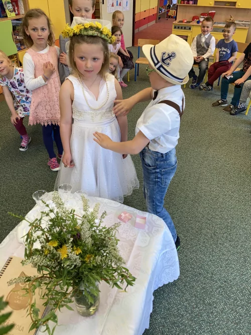 Fotogalerie MŠ Červená Hora - A byla svatba, foto 11/18