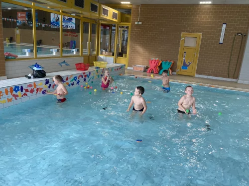 Fotogalerie MŠ Červená Hora - První plavání, foto 2/9