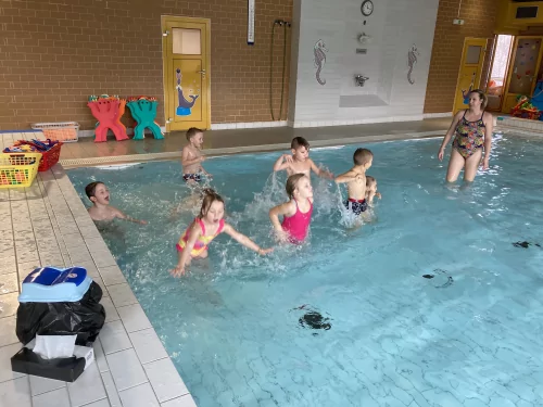 Fotogalerie MŠ Červená Hora - První plavání, foto 7/9