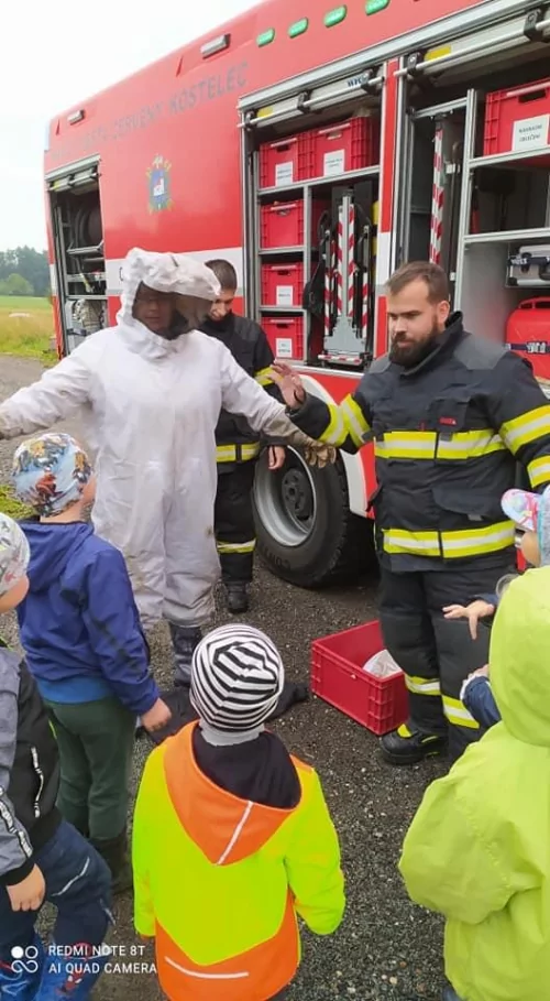 Fotogalerie MŠ Červená Hora - Dopoledne s hasiči Červený Kostelec Lhota, foto 14/14