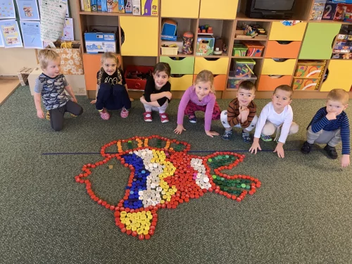 Fotogalerie MŠ Červená Hora - Vánoce, u stromečku, foto 2/21