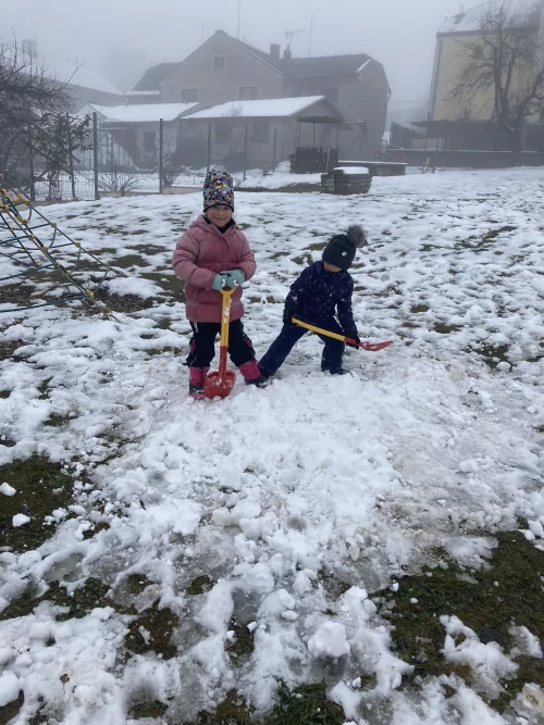 Fotogalerie MŠ Červená Hora - Vánoce, u stromečku, foto 6/21