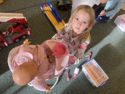 Fotogalerie MŠ Červená Hora - Vánoce, u stromečku, foto 18/21