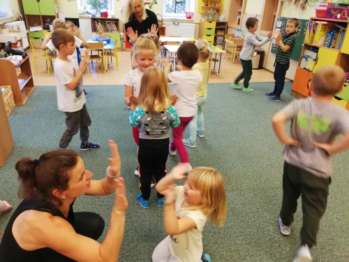 Fotogalerie MŠ Červená Hora - Knihovna u nás - setkání s tetou Kristýnou, foto 24/34