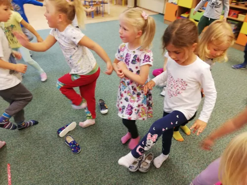 Fotogalerie MŠ Červená Hora - Knihovna u nás - setkání s tetou Kristýnou, foto 27/34