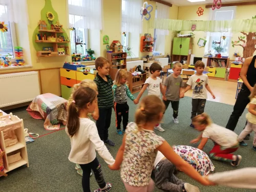 Fotogalerie MŠ Červená Hora - Knihovna u nás - setkání s tetou Kristýnou, foto 32/34