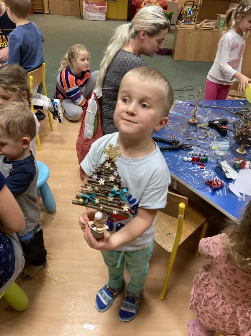 Fotogalerie MŠ Červená Hora - Vánoční dílna s rodiči 2024, foto 11/19