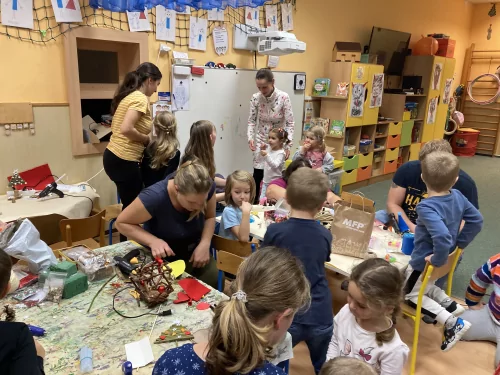 Fotogalerie MŠ Červená Hora - Vánoční dílna s rodiči 2024, foto 13/19